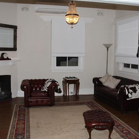 Mentor Chambers Apartment Bed & Breakfast West Wyalong Exterior photo