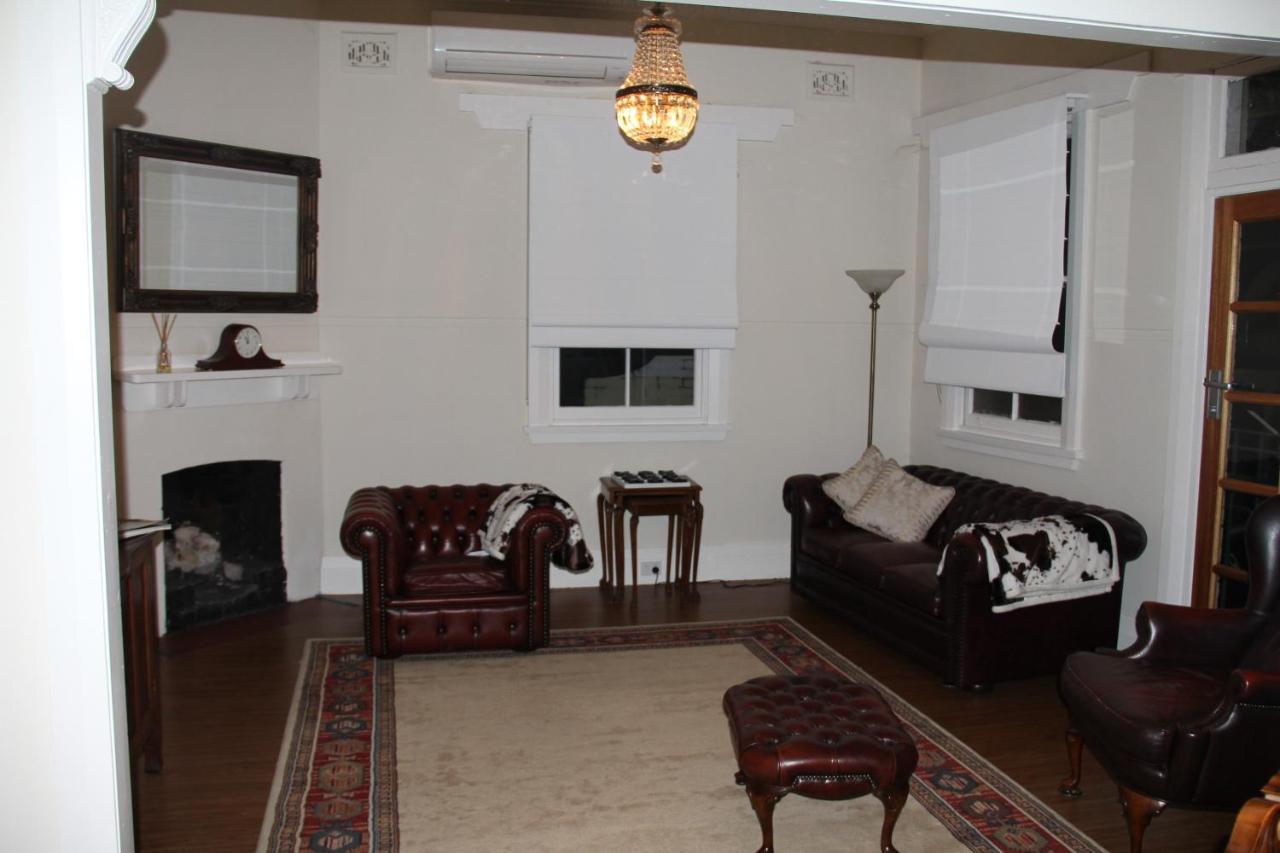 Mentor Chambers Apartment Bed & Breakfast West Wyalong Exterior photo